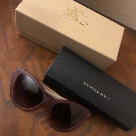 Authentic Burberry Sunglasses - Picture 1 of 6